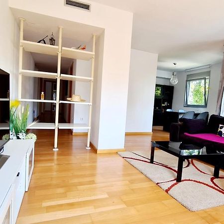 Forum-Ccib-Relax Flats Sant Adria de Besos Ngoại thất bức ảnh